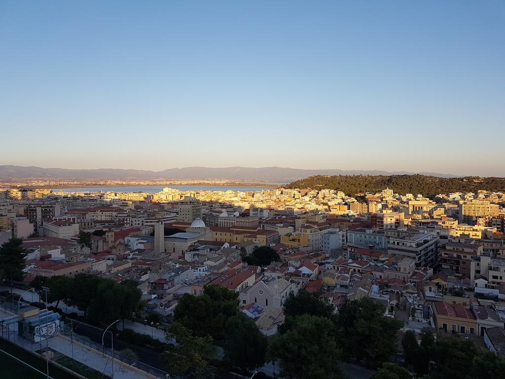 Da Agnese Locazioni Brevi Hotel Cagliari Eksteriør billede